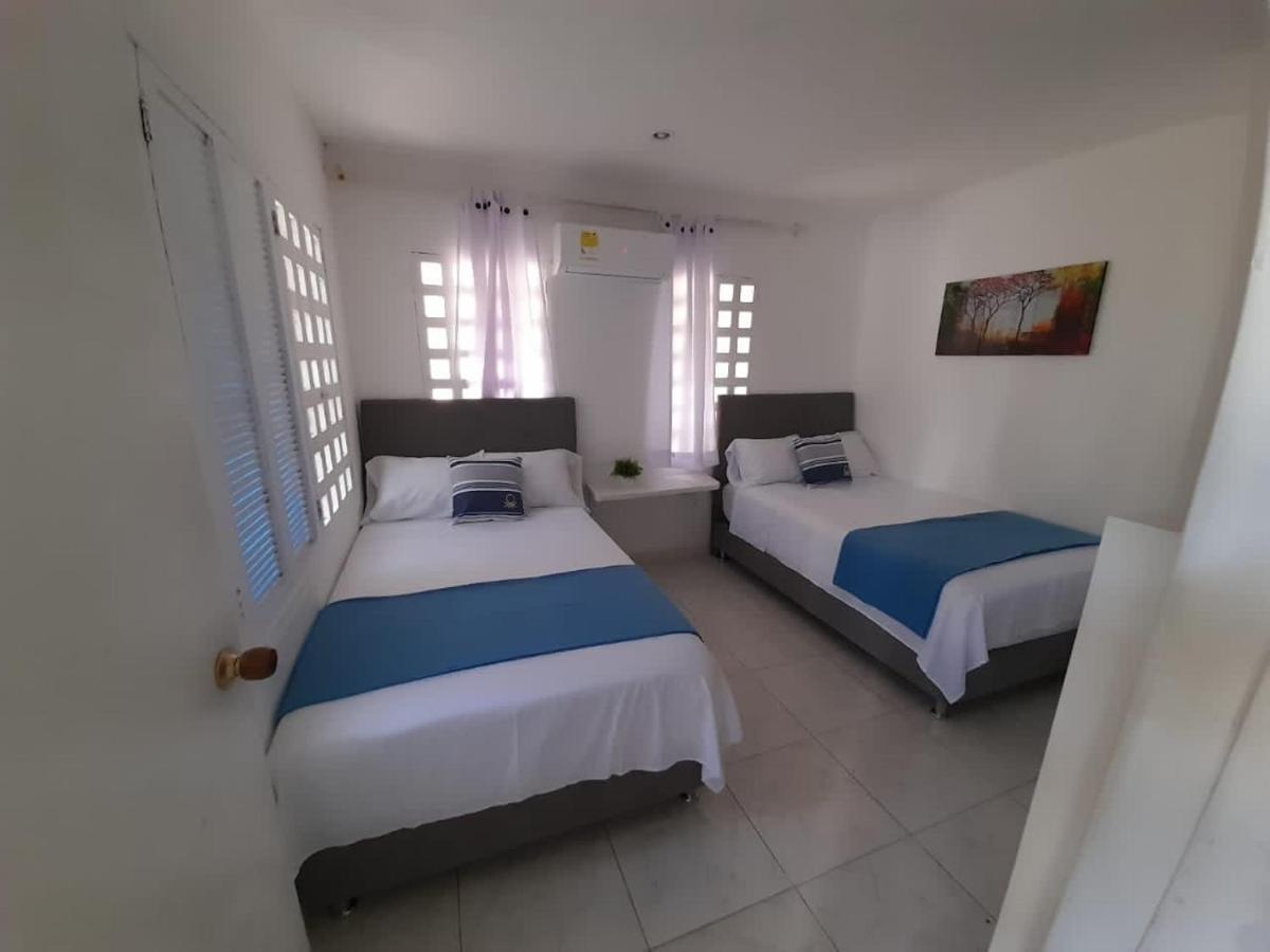 Tita'S Airport Hotel Cartagena Buitenkant foto