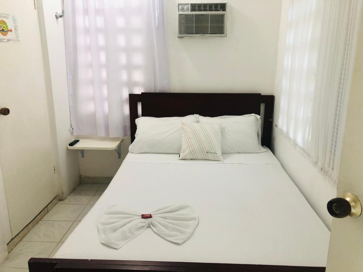 Tita'S Airport Hotel Cartagena Buitenkant foto