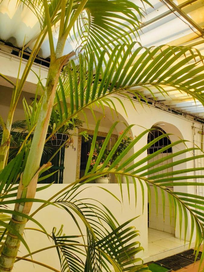 Tita'S Airport Hotel Cartagena Buitenkant foto