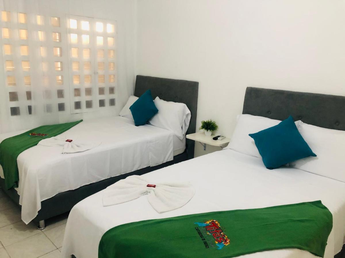 Tita'S Airport Hotel Cartagena Buitenkant foto