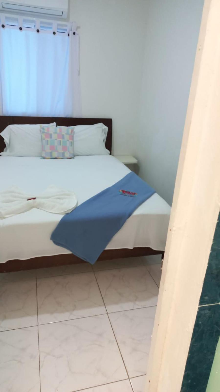 Tita'S Airport Hotel Cartagena Buitenkant foto